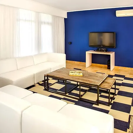 Stunning 10 Bedrooms Lacuna Deluxe Private Pool *