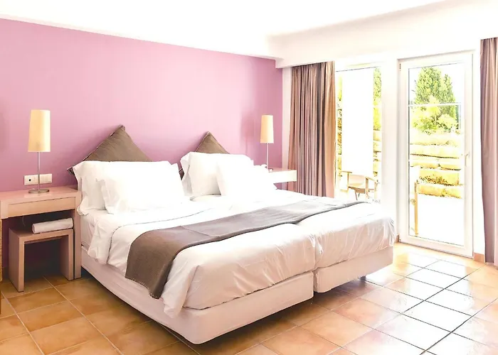 Stunning 10 Bedrooms Lacuna Deluxe Private Pool Villa *