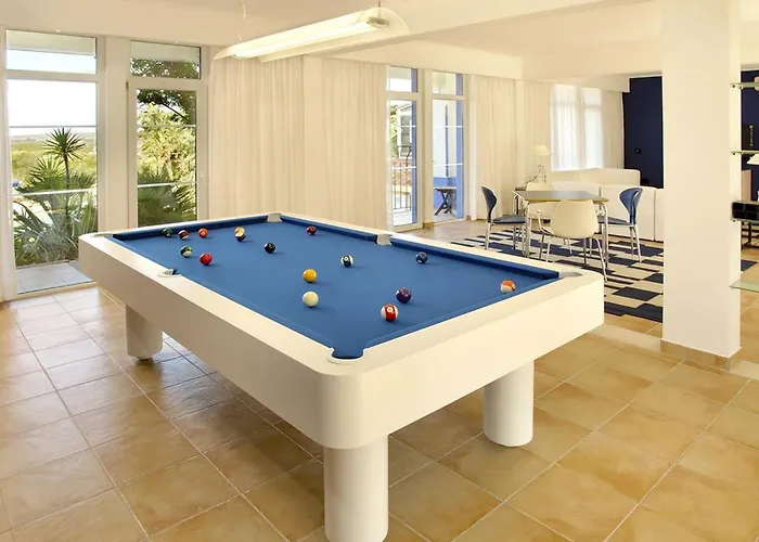 Stunning 10 Bedrooms Lacuna Deluxe Private Pool Villa *