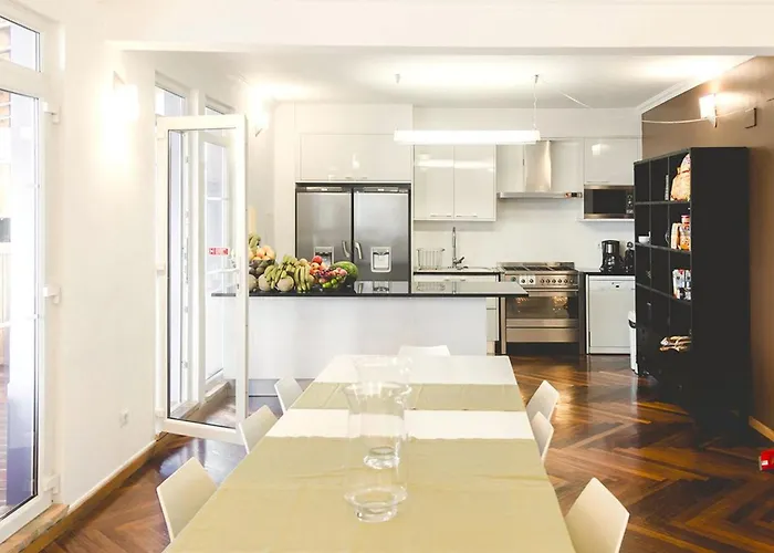 Stunning 10 Bedrooms Lacuna Deluxe Private Pool * Lagos